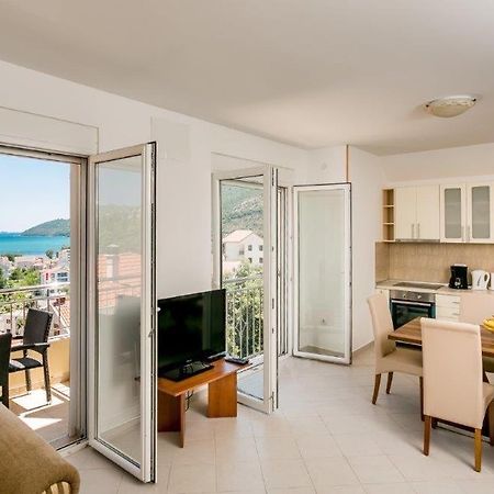 Apartments Lille Herceg Novi Exteriér fotografie