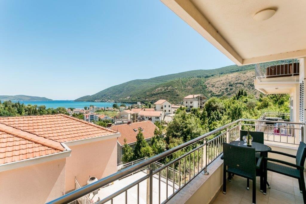 Apartments Lille Herceg Novi Exteriér fotografie