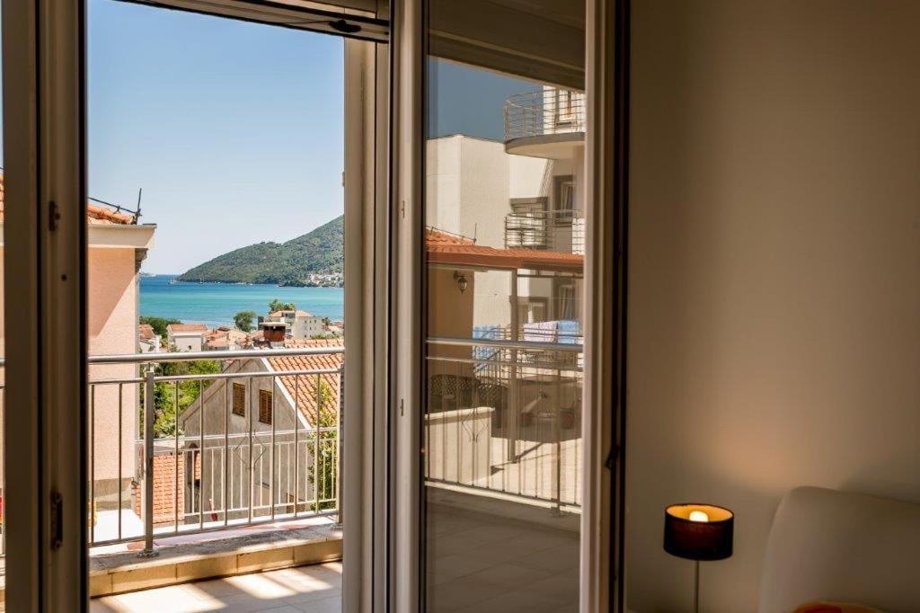 Apartments Lille Herceg Novi Exteriér fotografie