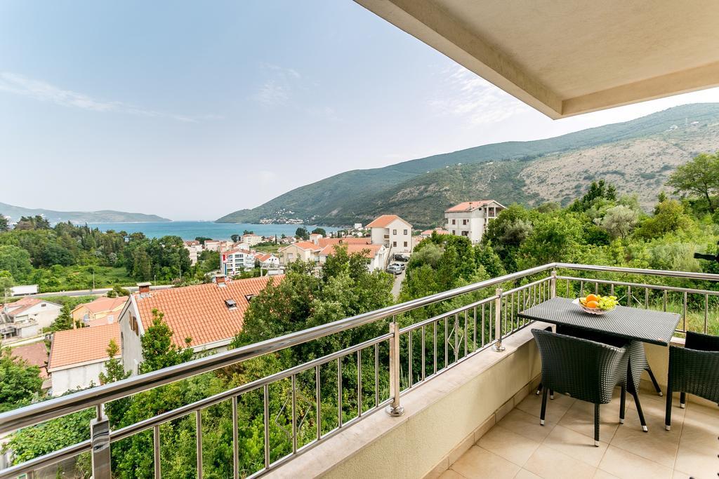 Apartments Lille Herceg Novi Exteriér fotografie