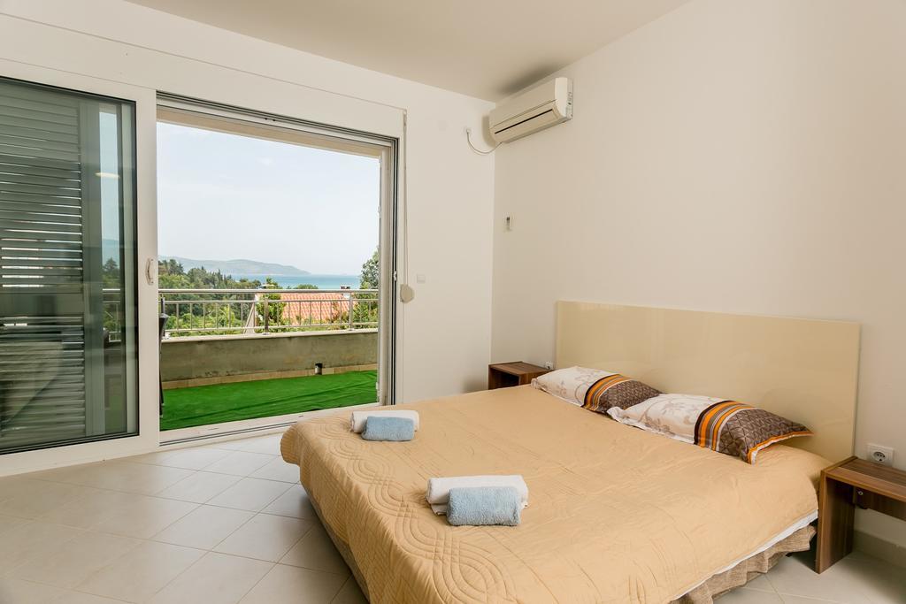 Apartments Lille Herceg Novi Exteriér fotografie