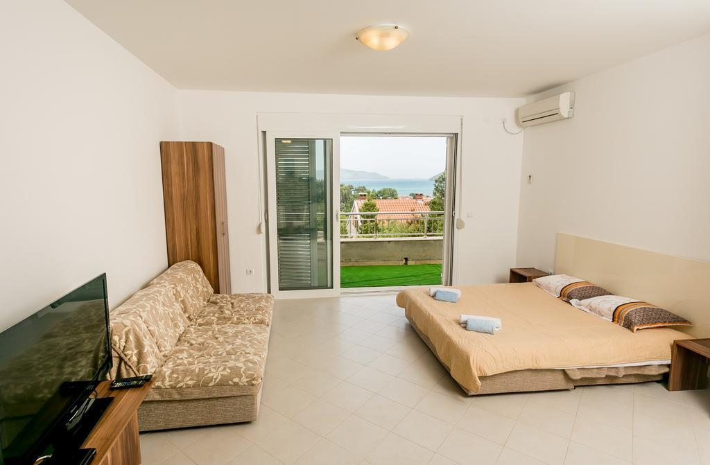 Apartments Lille Herceg Novi Exteriér fotografie