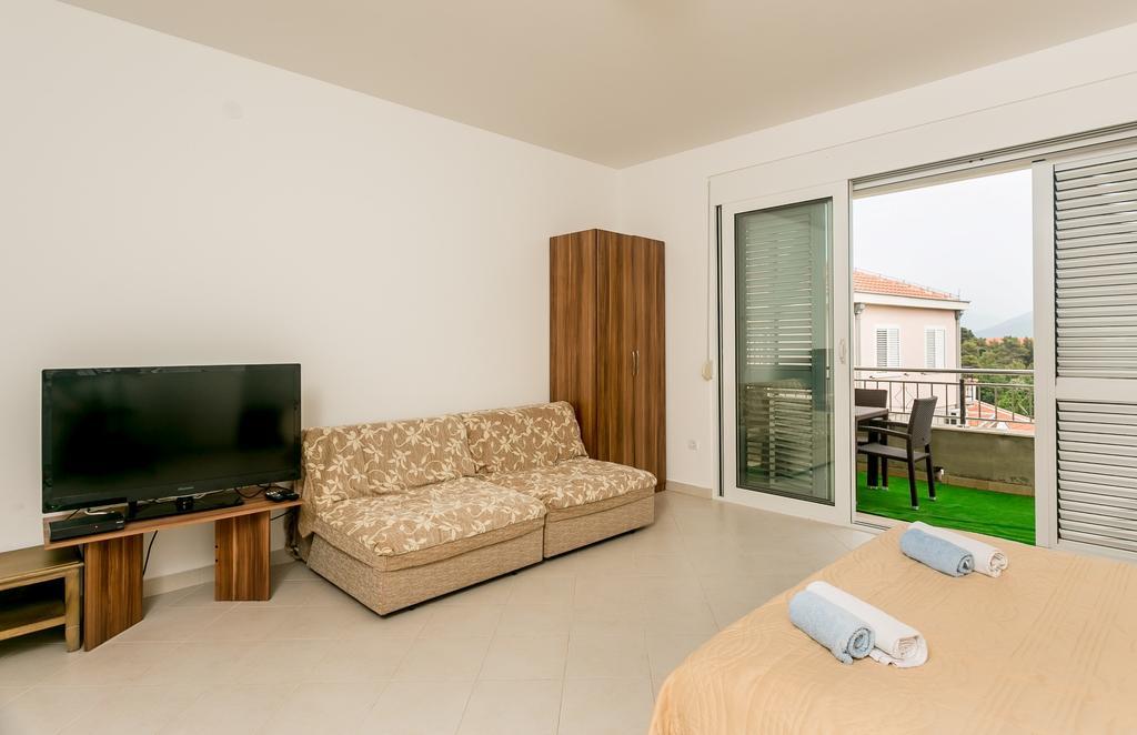 Apartments Lille Herceg Novi Exteriér fotografie