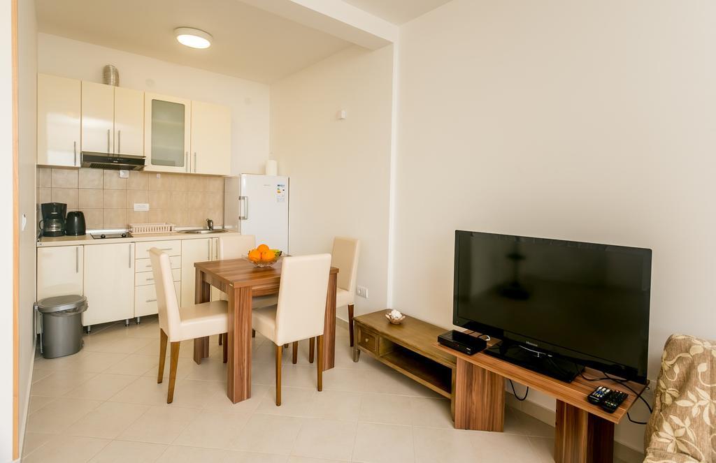 Apartments Lille Herceg Novi Exteriér fotografie