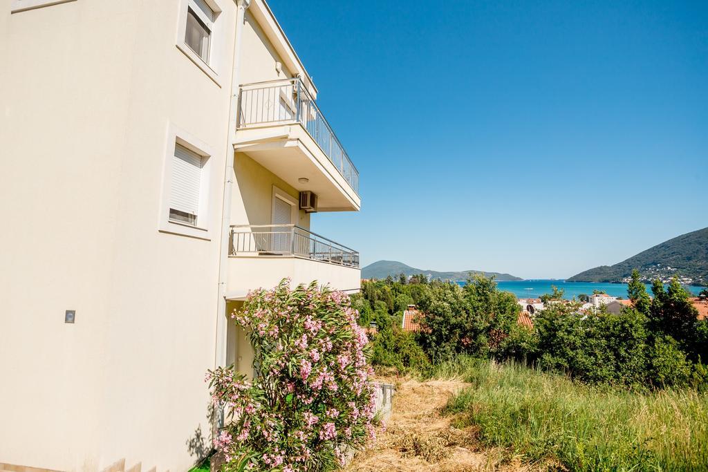 Apartments Lille Herceg Novi Exteriér fotografie